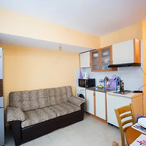 Aleks Center Apartment